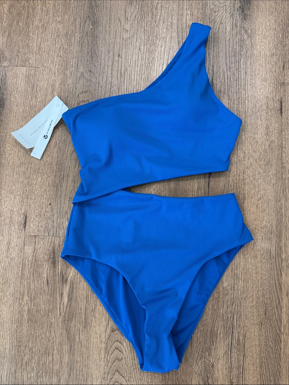 NWT Amazon One-Shoulder Cutout Swimsuit
